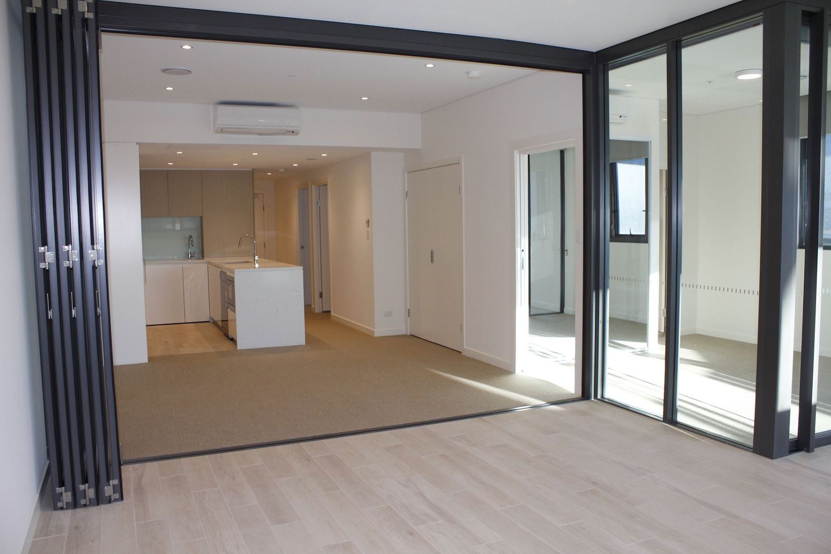 3 bedrooms Apartment / Unit / Flat in Unit 809/11 Wentworth Pl WENTWORTH POINT NSW, 2127