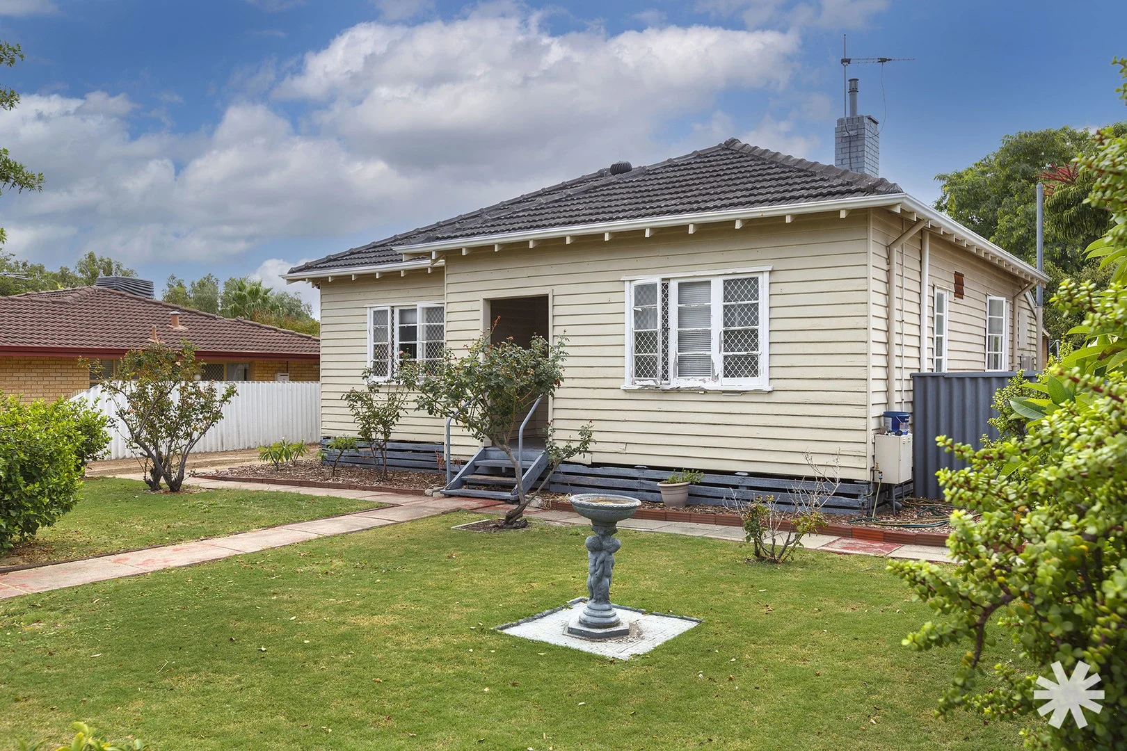 Primary image of 89 Gladstone Road, Rivervale WA 6103