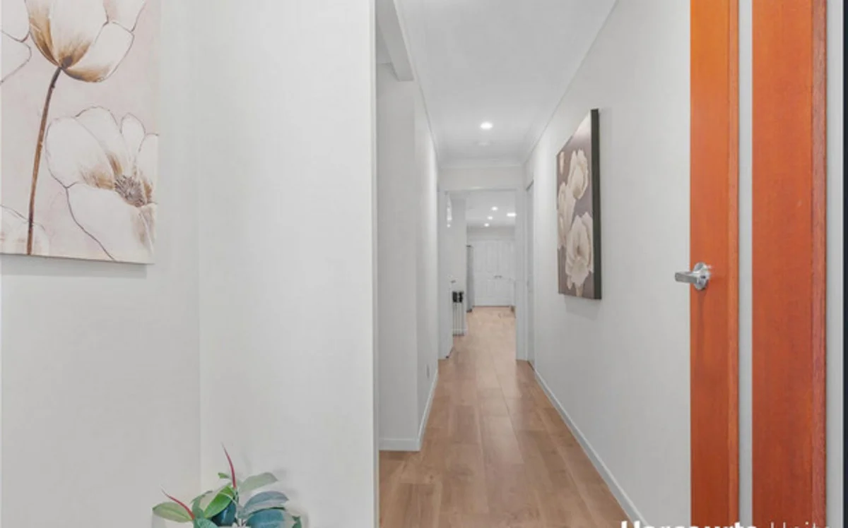 Additional image 2 of 7 Terraldon Place, Bridgeman Downs QLD 4035