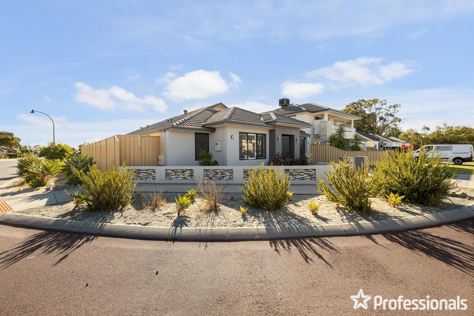 7 Laggan Road, Canning Vale WA 6155, Image 1