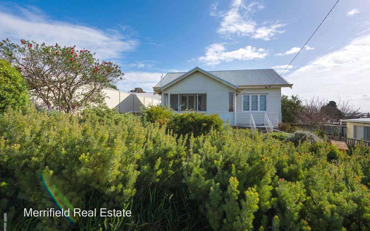 17 Angus Street, Mount Melville WA 6330, Image 1