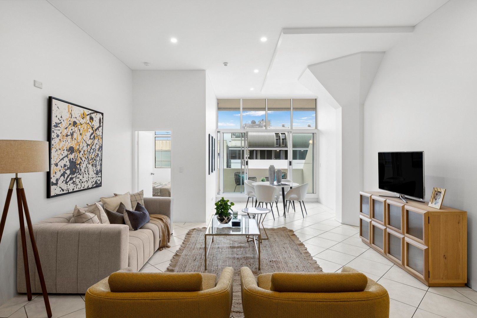 2 bedrooms Apartment / Unit / Flat in 311/1 Missenden Road CAMPERDOWN NSW, 2050