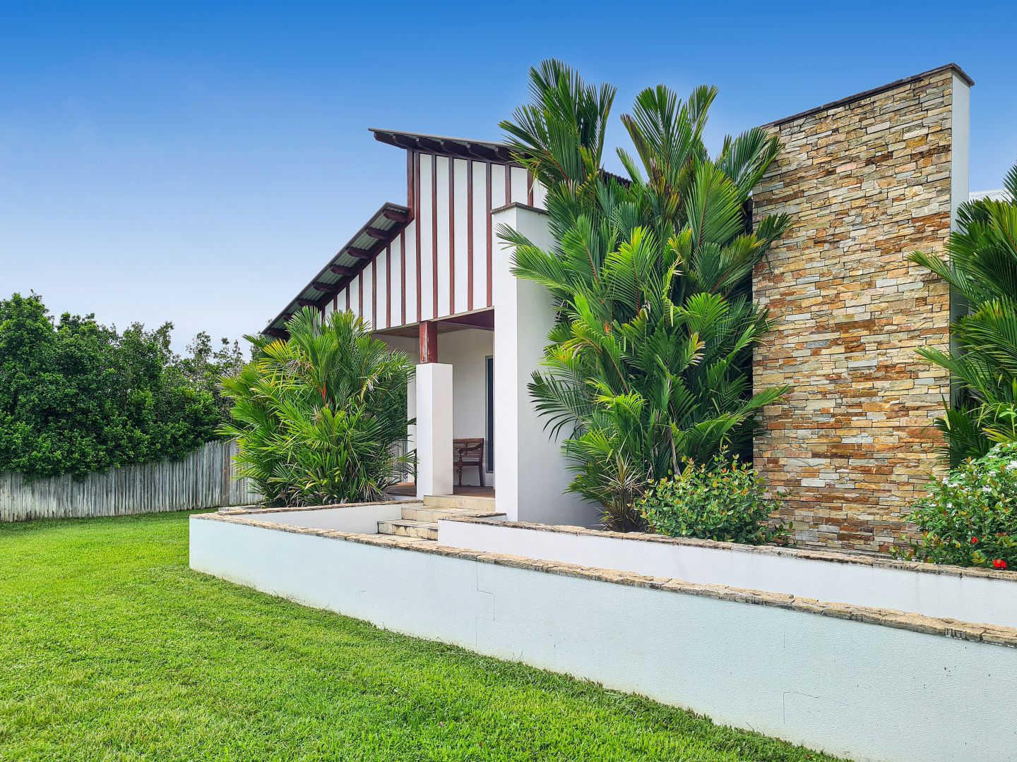 6 Muntrie Court, Mount Low QLD 4818 | Domain