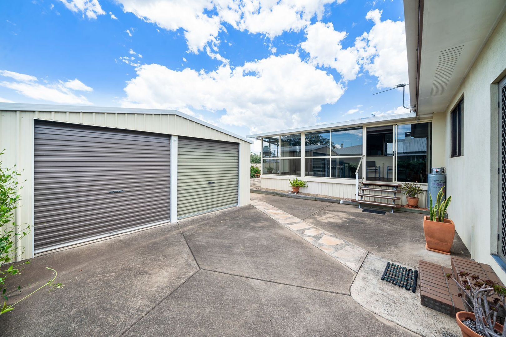 4 Elliott Street, Kearneys Spring QLD 4350, Image 2