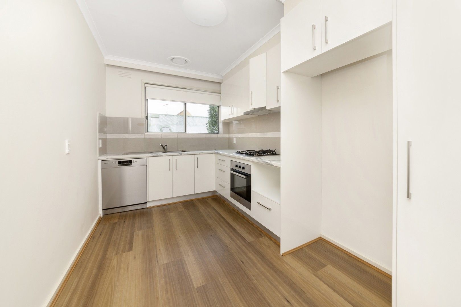 2 bedrooms Apartment / Unit / Flat in 4/19 Wattle Avenue GLEN HUNTLY VIC, 3163