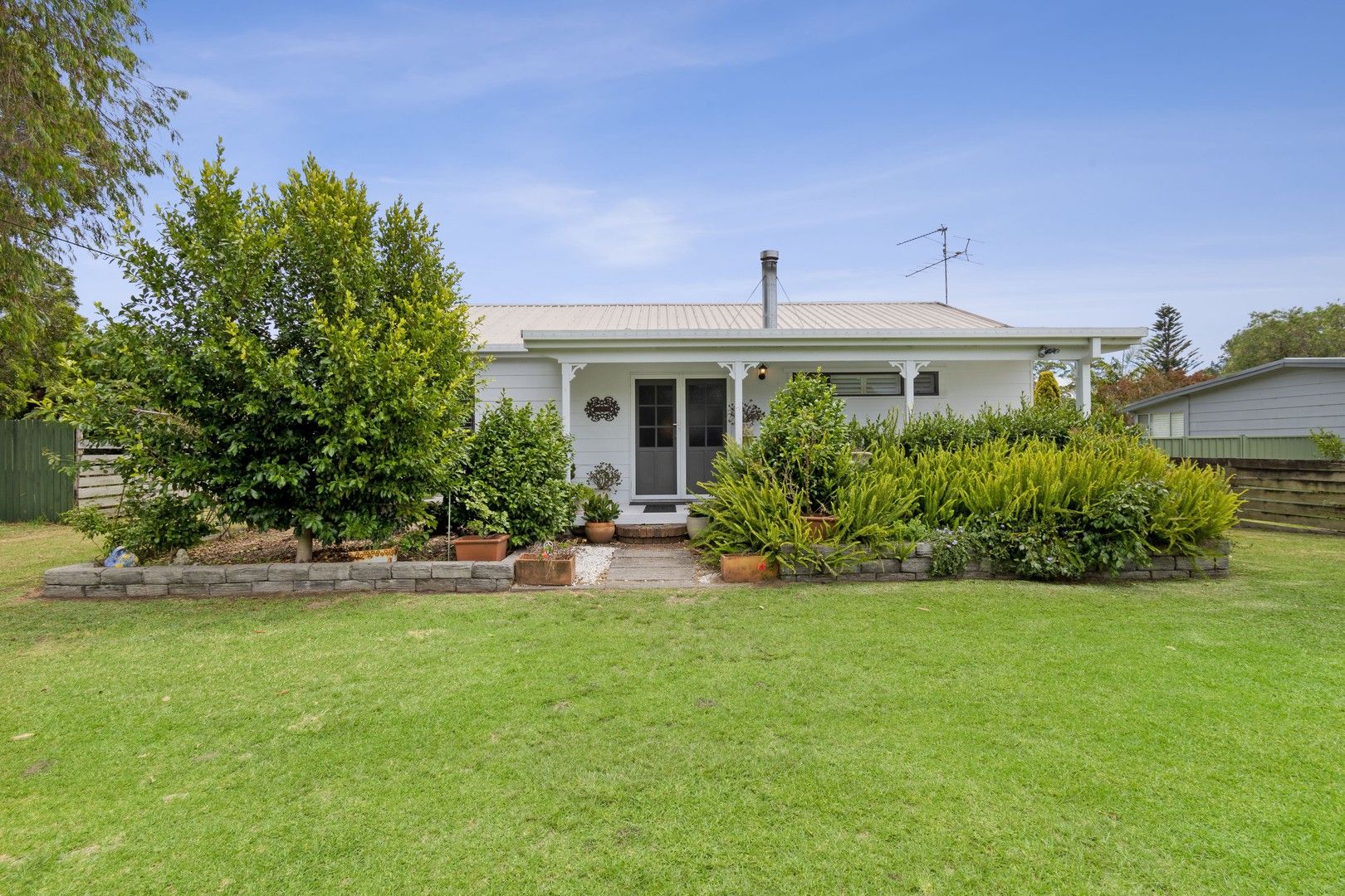 4 Baker Street, Broulee NSW 2537, Image 0