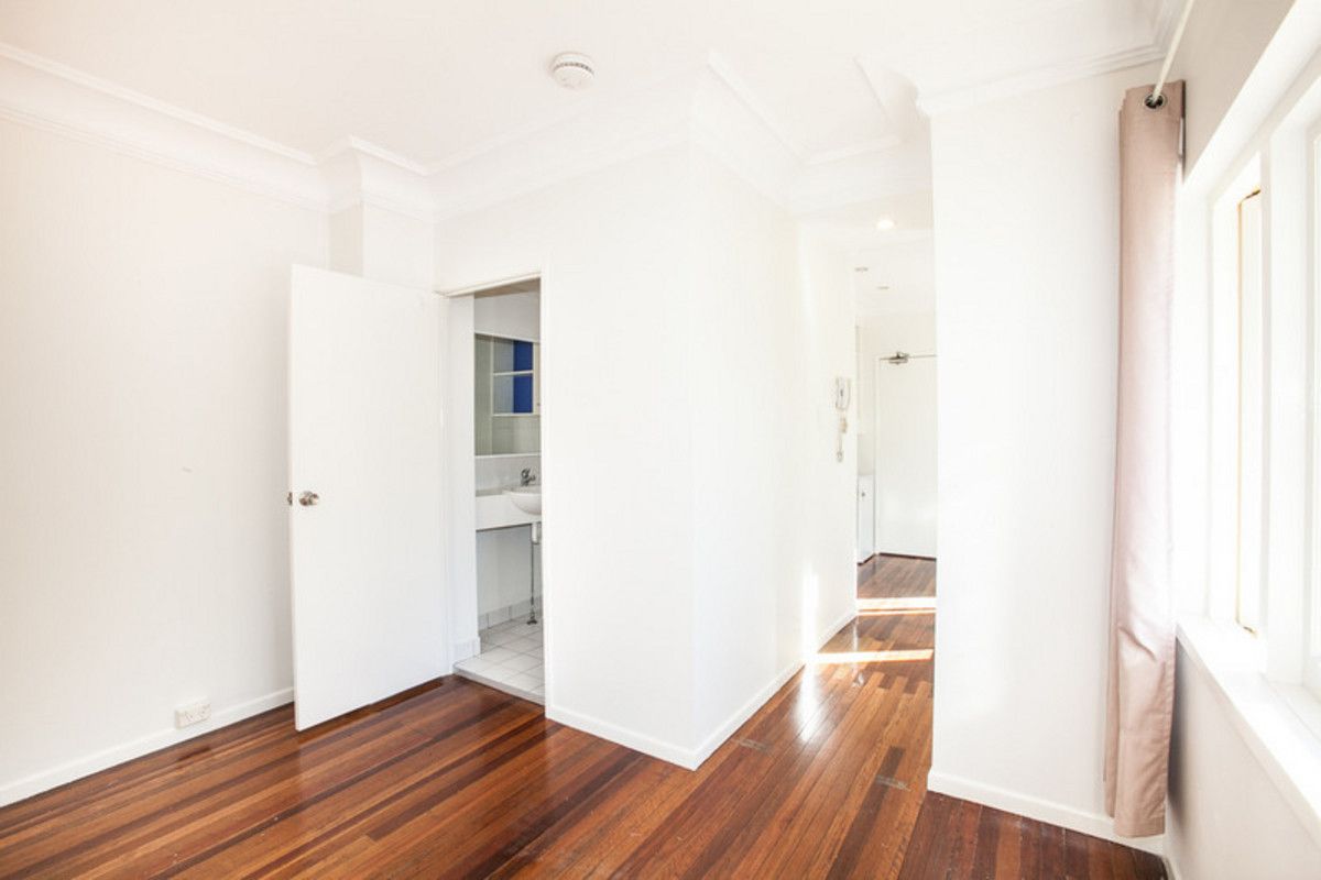 1 bedrooms Apartment / Unit / Flat in 6/27 Gray Road WEST END QLD, 4101