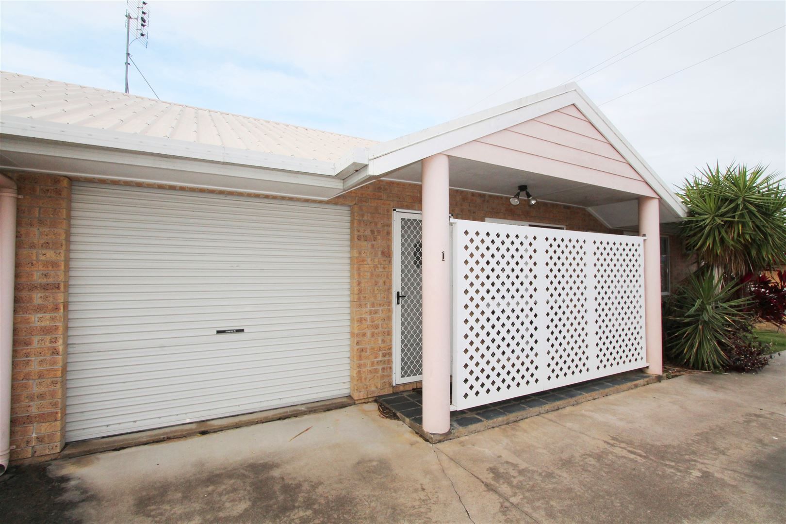 1/111 Wilmington Street, Ayr QLD 4807, Image 0