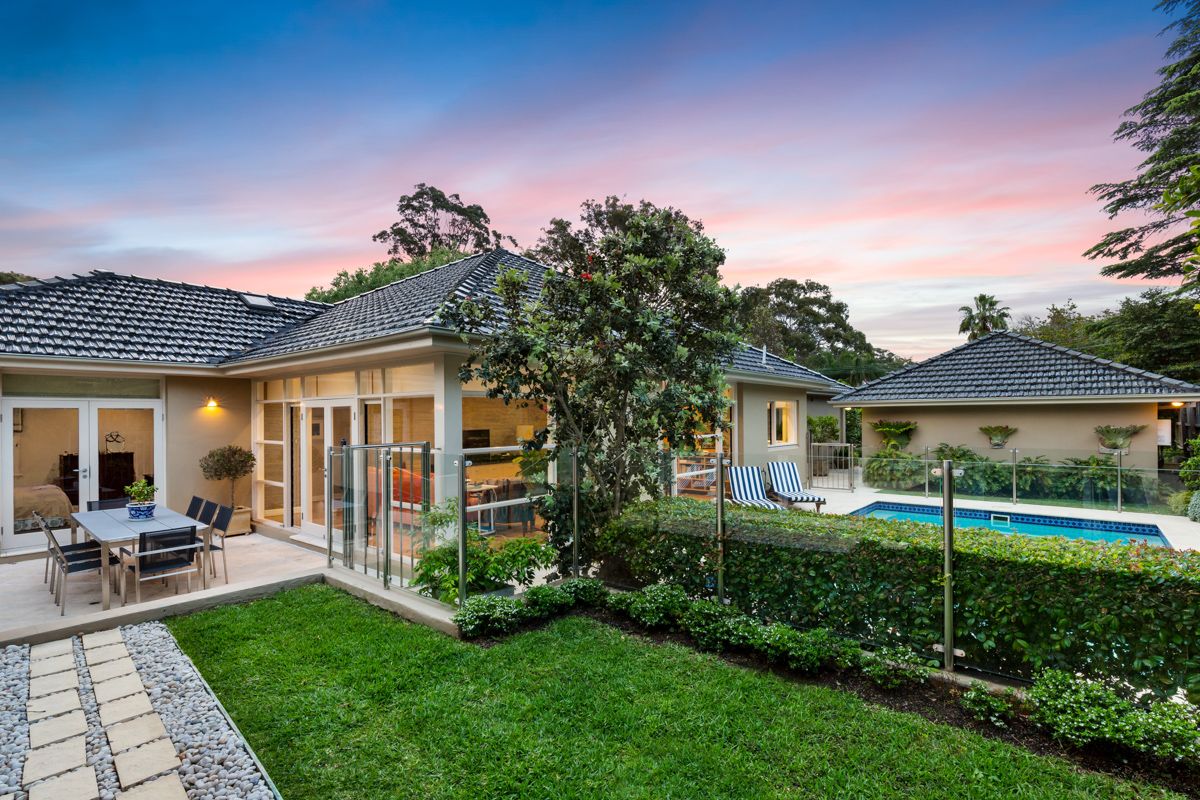 8 Yalleroi Avenue, West Pymble NSW 2073