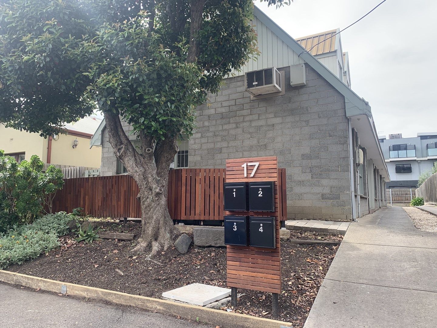 2 bedrooms Apartment / Unit / Flat in 1/17 Barkly Street BRUNSWICK EAST VIC, 3057