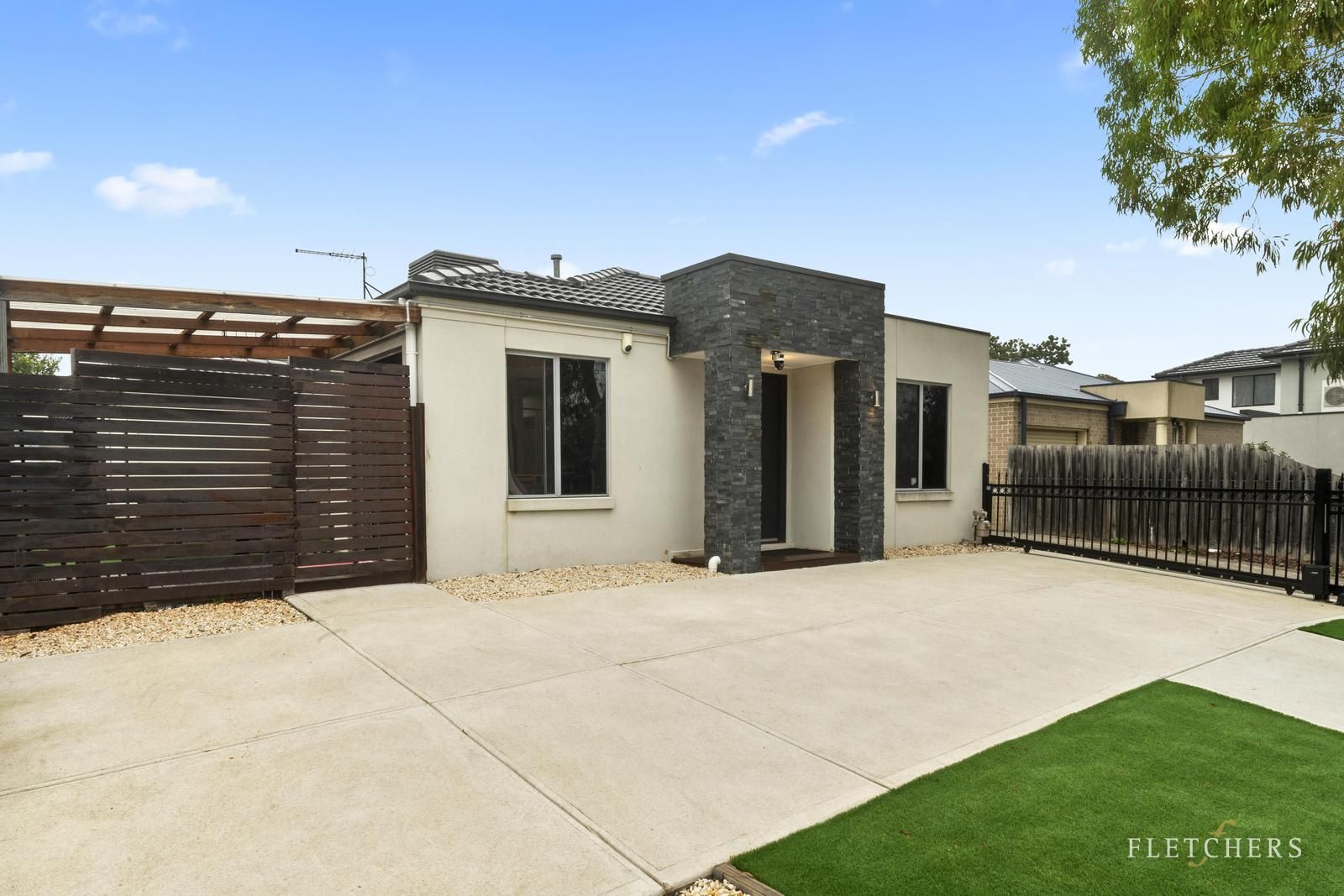 1/7 Coorie Avenue, Bayswater VIC 3153, Image 1