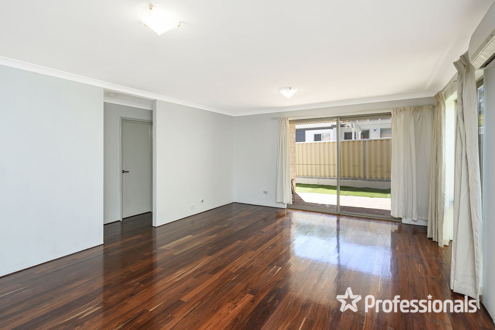 4 Honister Close, Balga WA 6061, Image 2