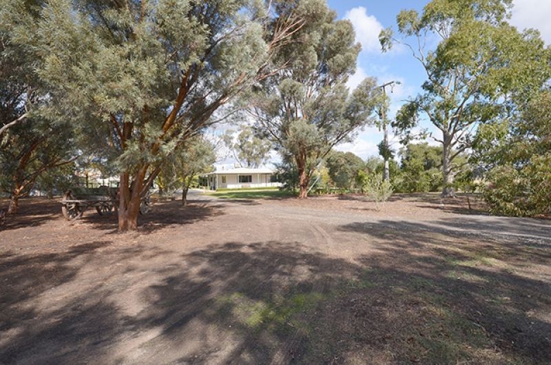 75 Hutchinsons Road, Quantong VIC 3401, Image 1