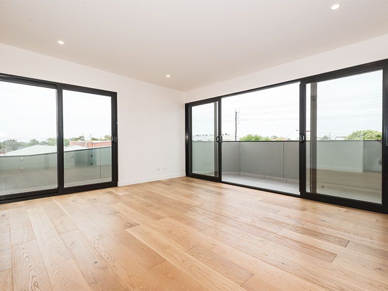 2 bedrooms Apartment / Unit / Flat in 203/131 Parkers Road PARKDALE VIC, 3195