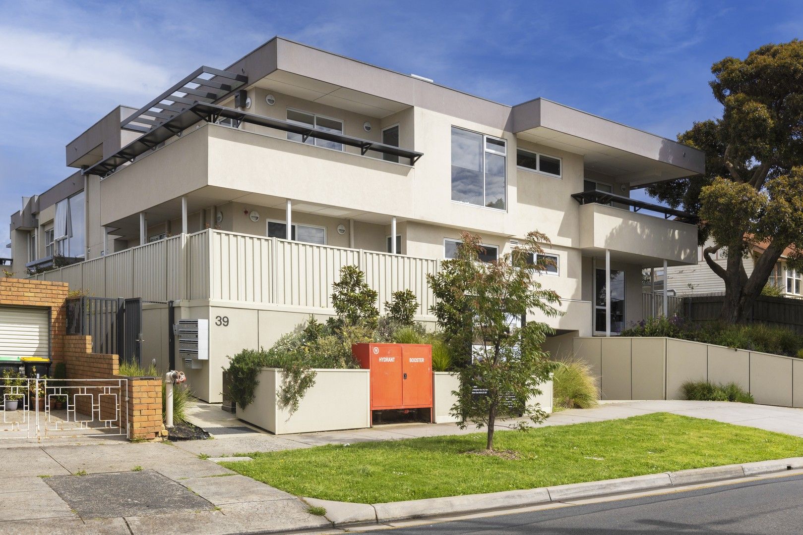 2 bedrooms Apartment / Unit / Flat in 9/39 Parkers Road PARKDALE VIC, 3195