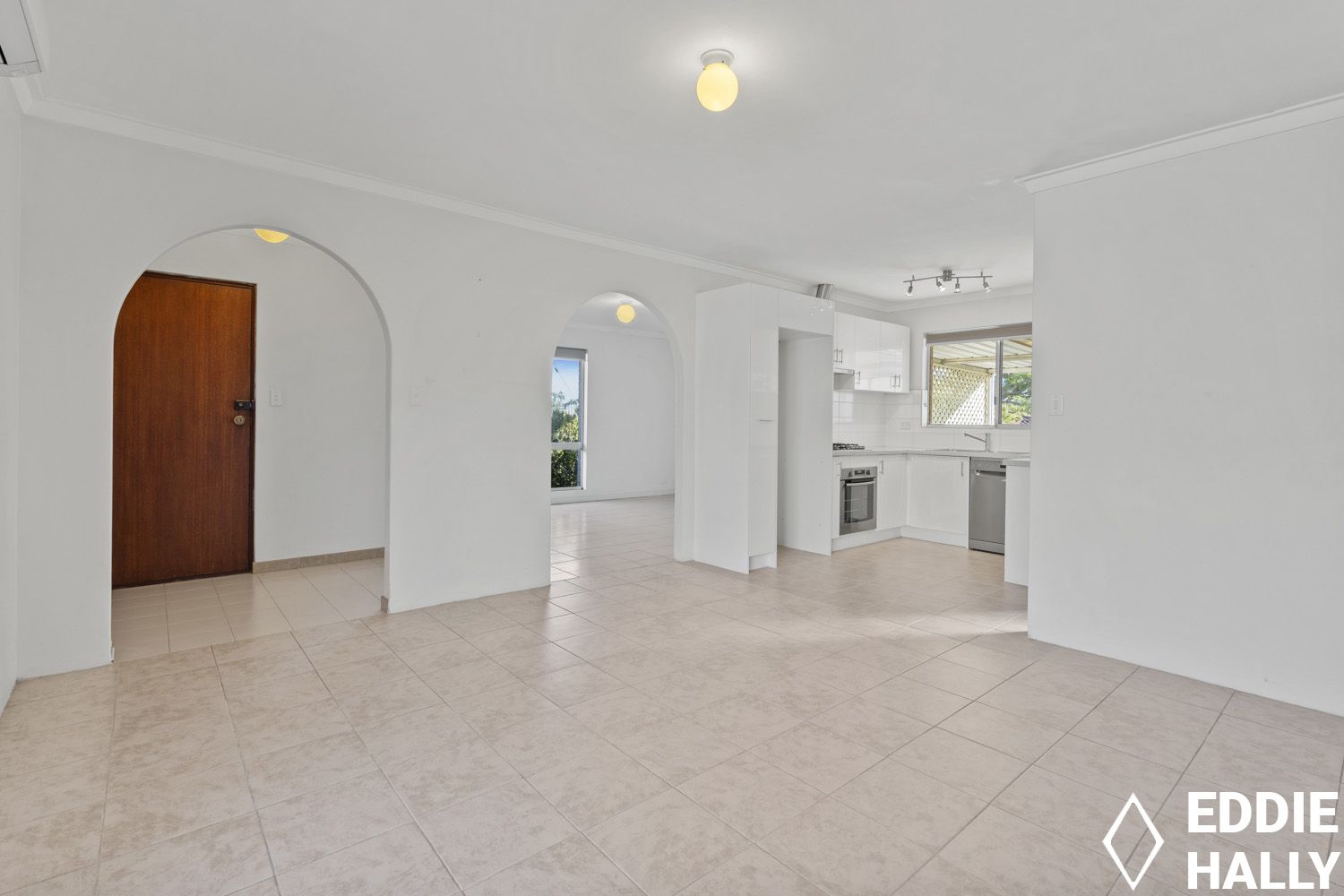 3 bedrooms House in 8A Teece Place HAMILTON HILL WA, 6163