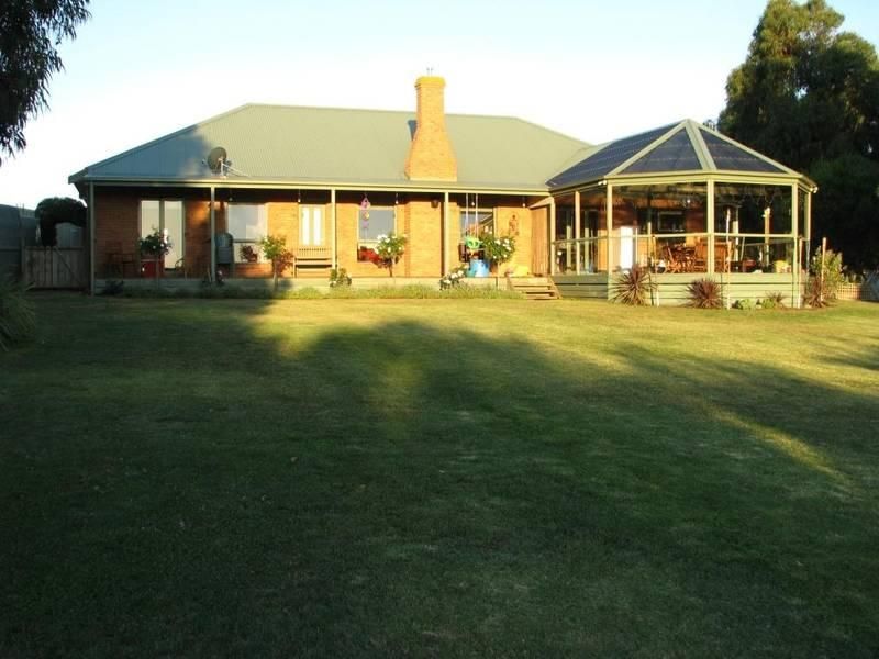 BUSHFIELD VIC 3281, Image 0