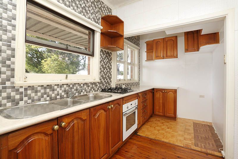 65 Binalong Road, Old Toongabbie NSW 2146, Image 2