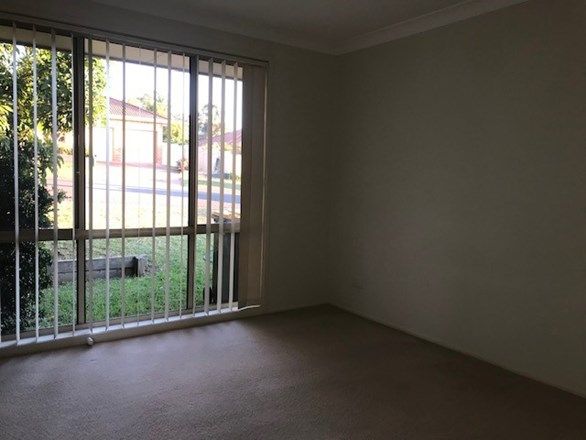 1 Pine Avenue, Cardiff South NSW 2285, Image 2
