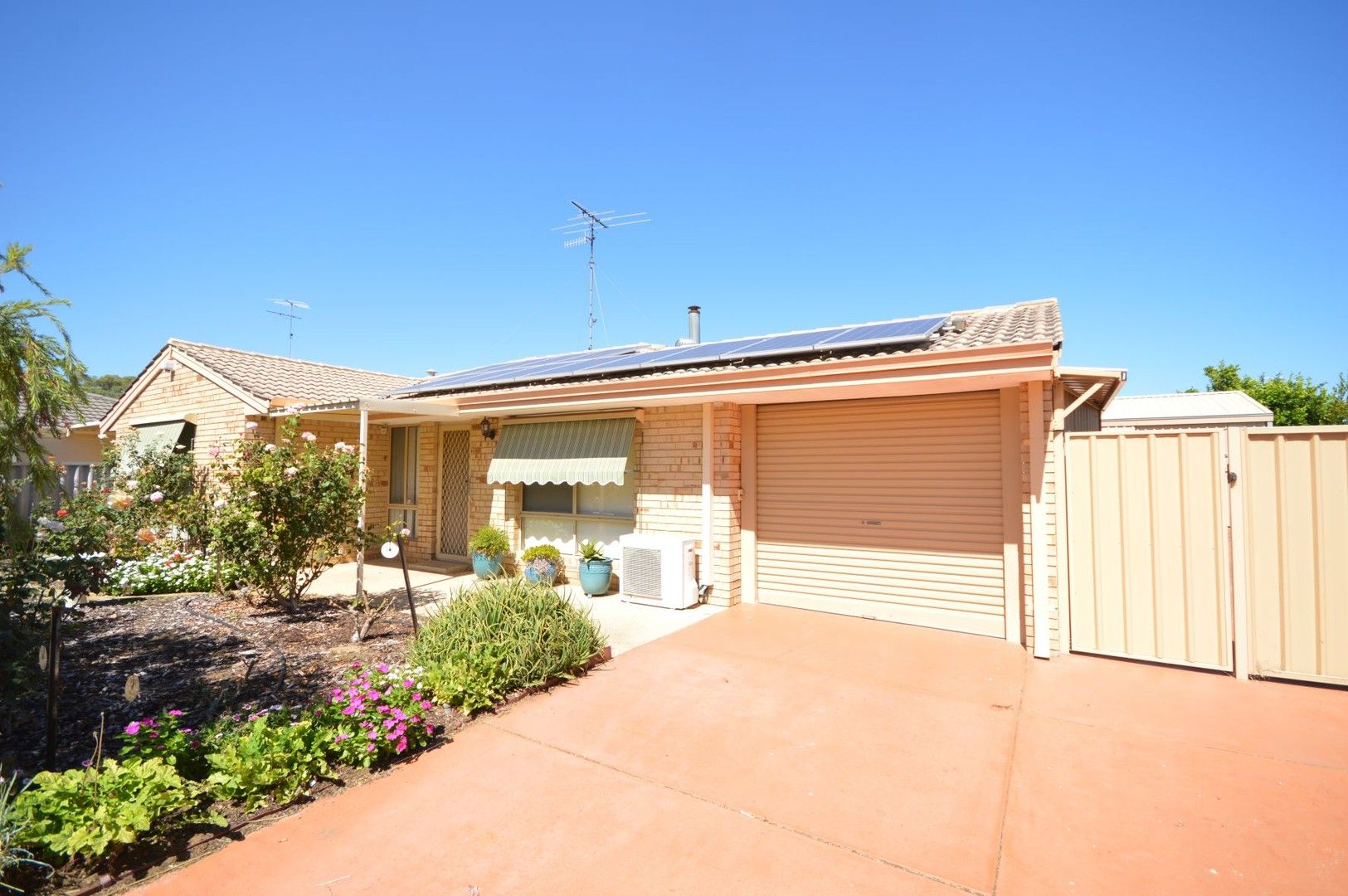 3 bedrooms House in 14 Reynolds Avenue GREENFIELDS WA, 6210