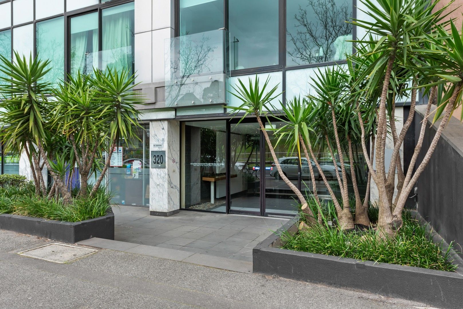 1 bedrooms Apartment / Unit / Flat in 511/320-322 St Kilda Road SOUTHBANK VIC, 3006