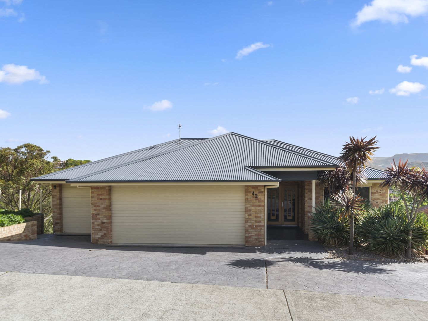 42 Coronet Place, Dapto NSW 2530, Image 2