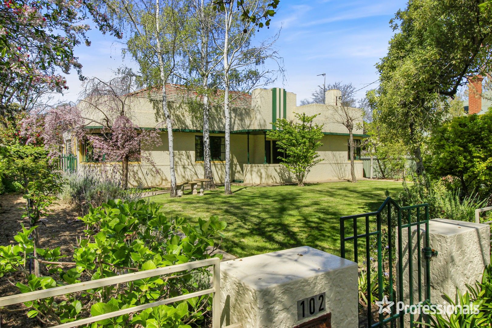 102 Gurwood Street, Wagga Wagga NSW 2650, Image 0