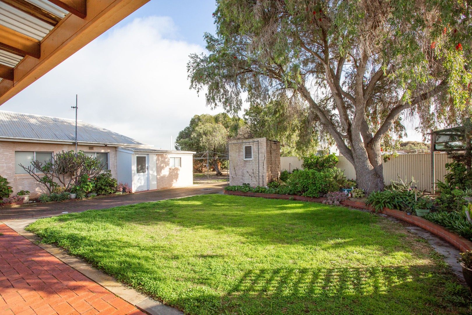 3 bedrooms House in 15 Sidney Road TUMBY BAY SA, 5605