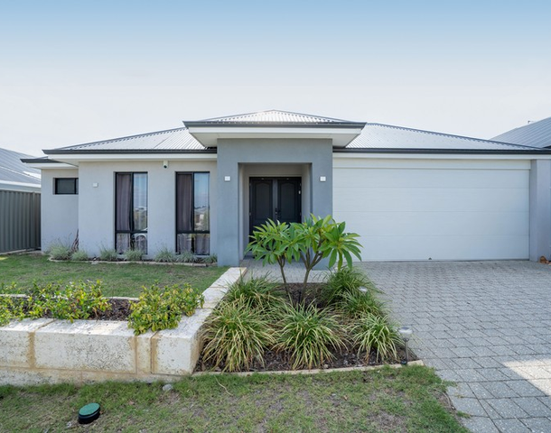 5 Bate Close, Piara Waters WA 6112