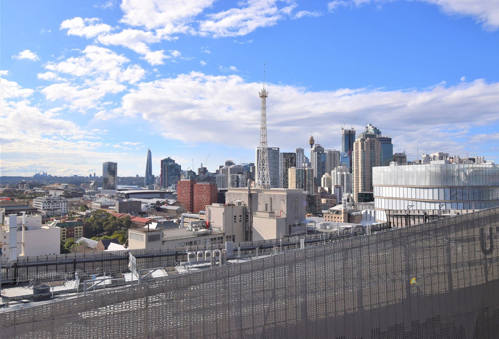 1 bedrooms Apartment / Unit / Flat in 1808/2 Central Park Ave CHIPPENDALE NSW, 2008