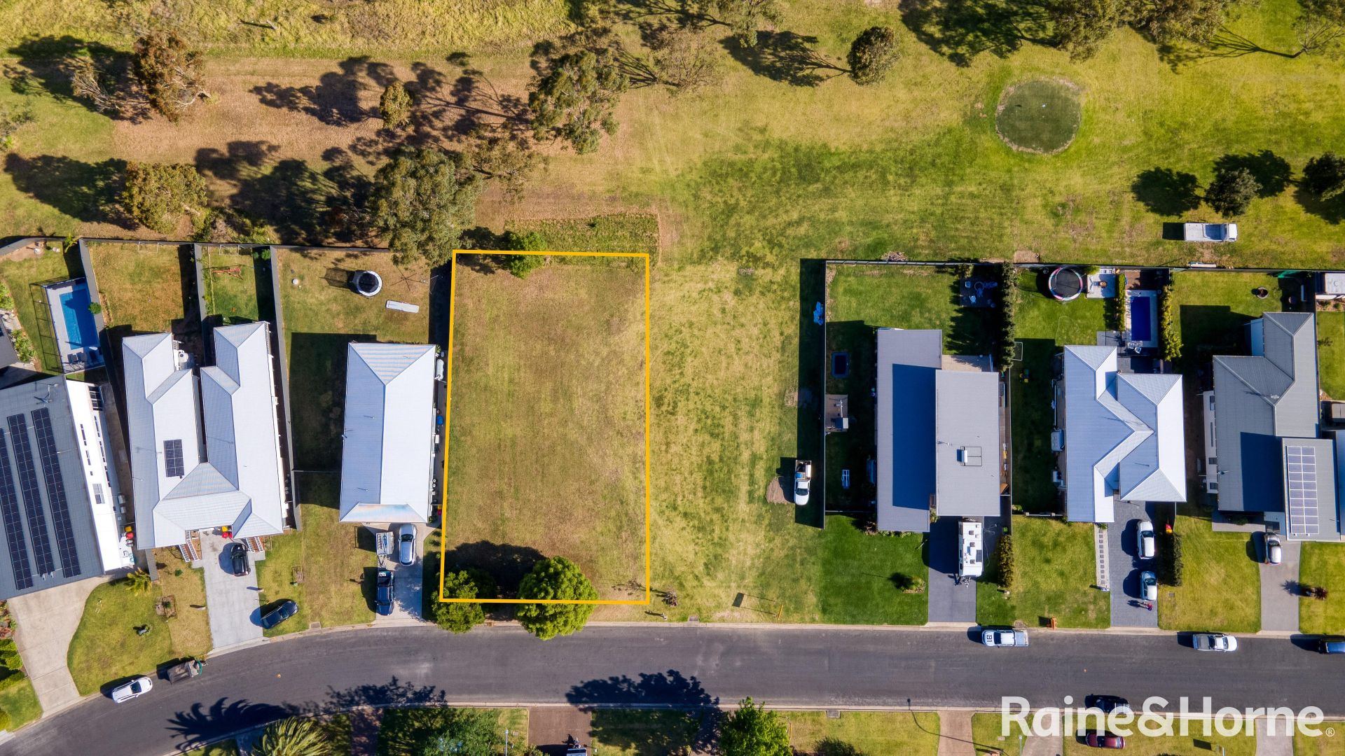 46 Lyrebird Drive, Nowra NSW 2541, Image 2