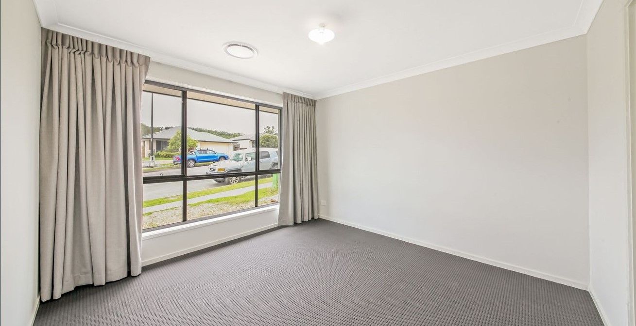 203 Canvey Rd, Upper Kedron QLD 4055, Image 2