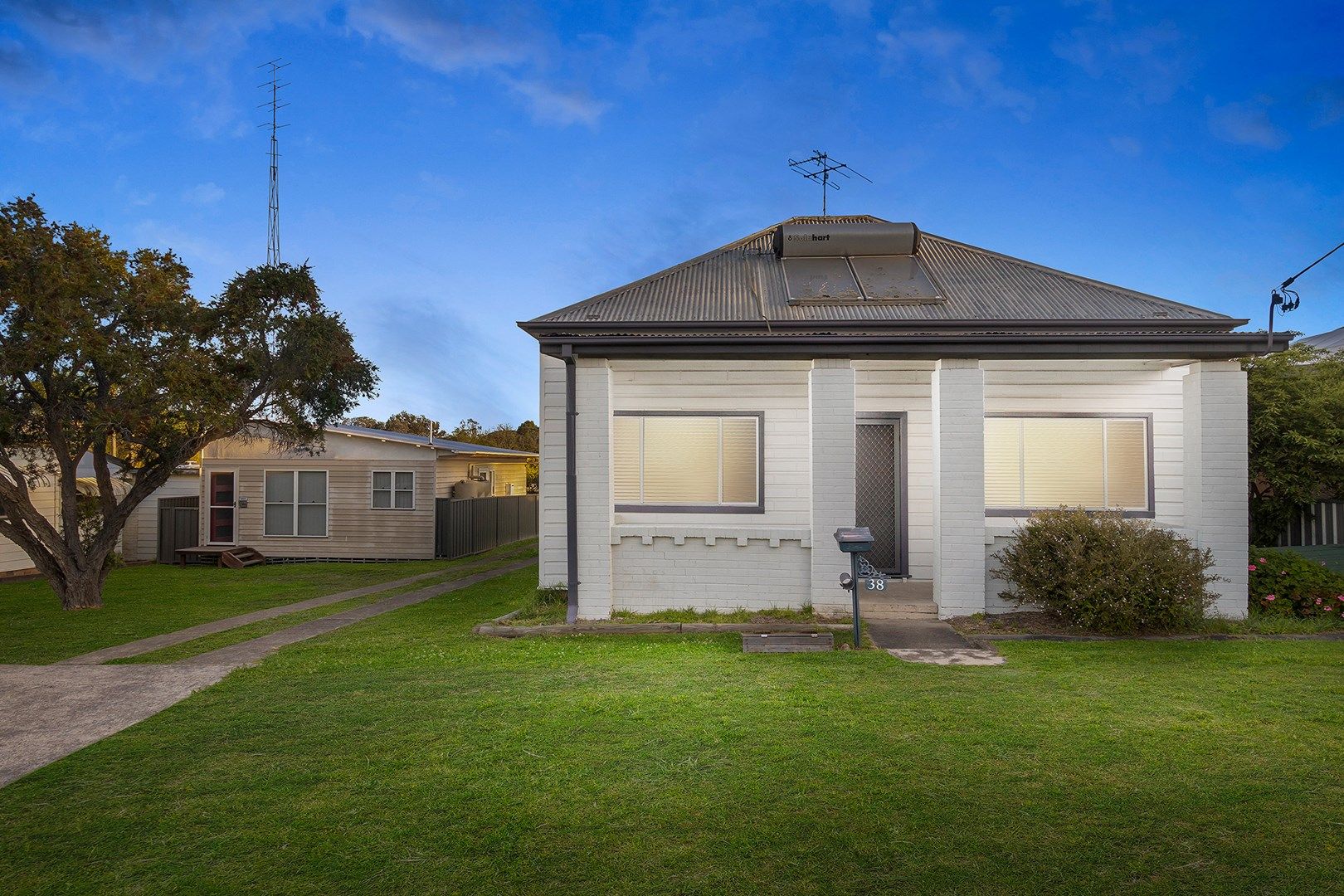 38 & 38a Melbourne Street, Abermain NSW 2326, Image 1