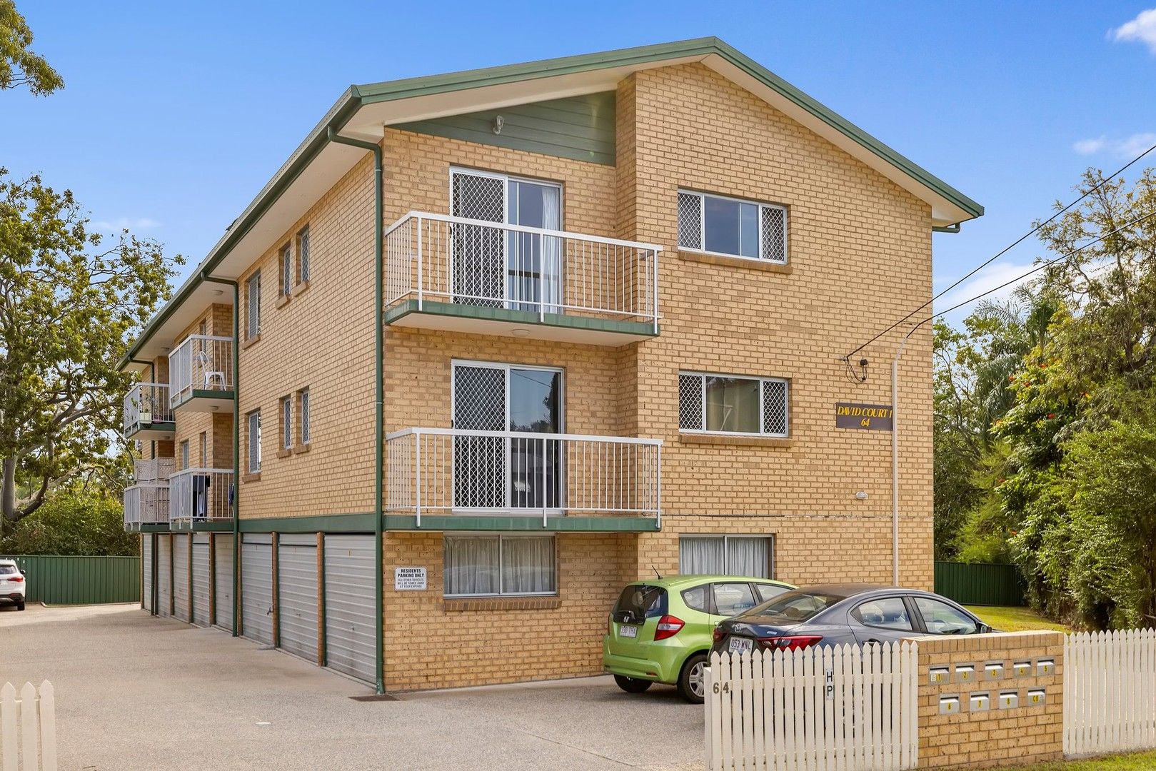 2 bedrooms Apartment / Unit / Flat in 4/64 Jellicoe Street COORPAROO QLD, 4151