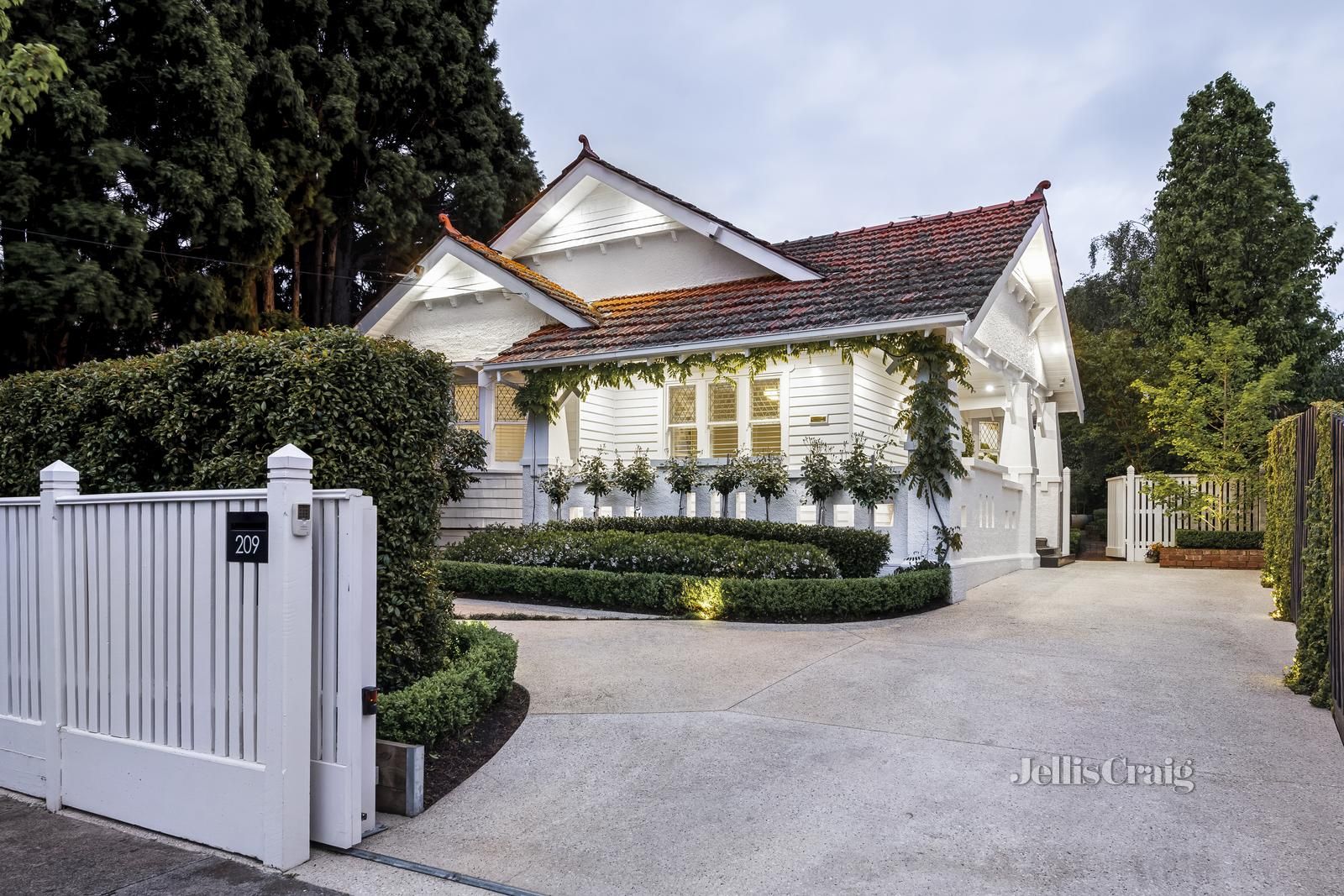 209 Waterdale Road, Ivanhoe VIC 3079, Image 0