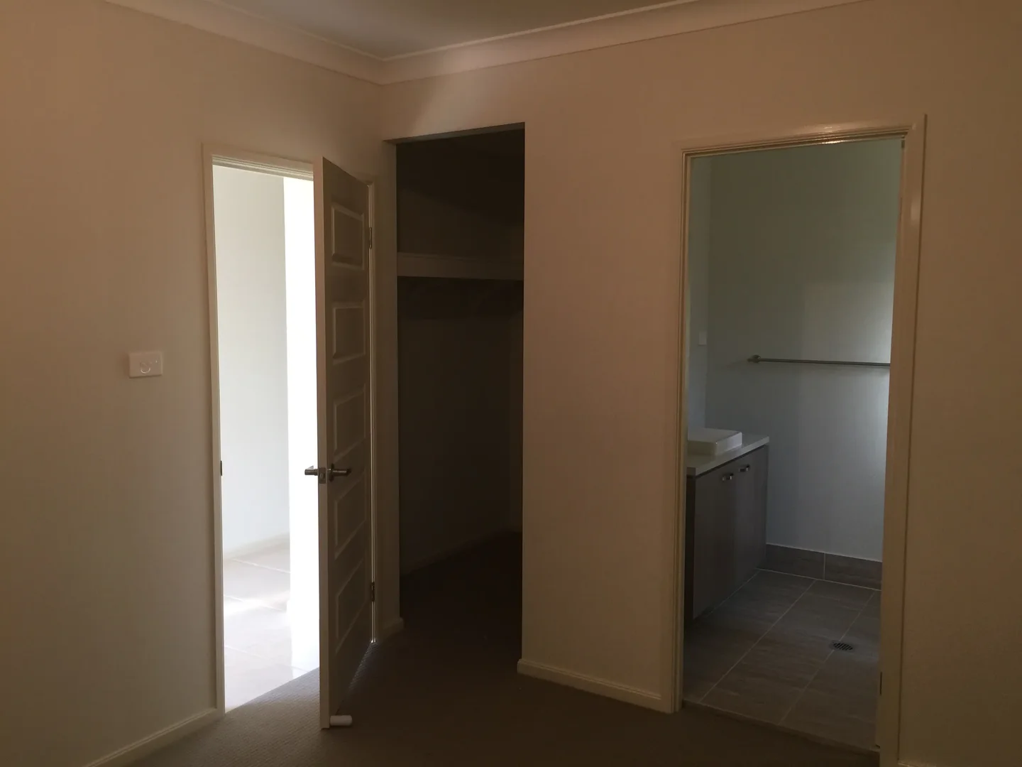 Additional image 3 of 17 Holly Cr, Jordan Springs NSW 2747