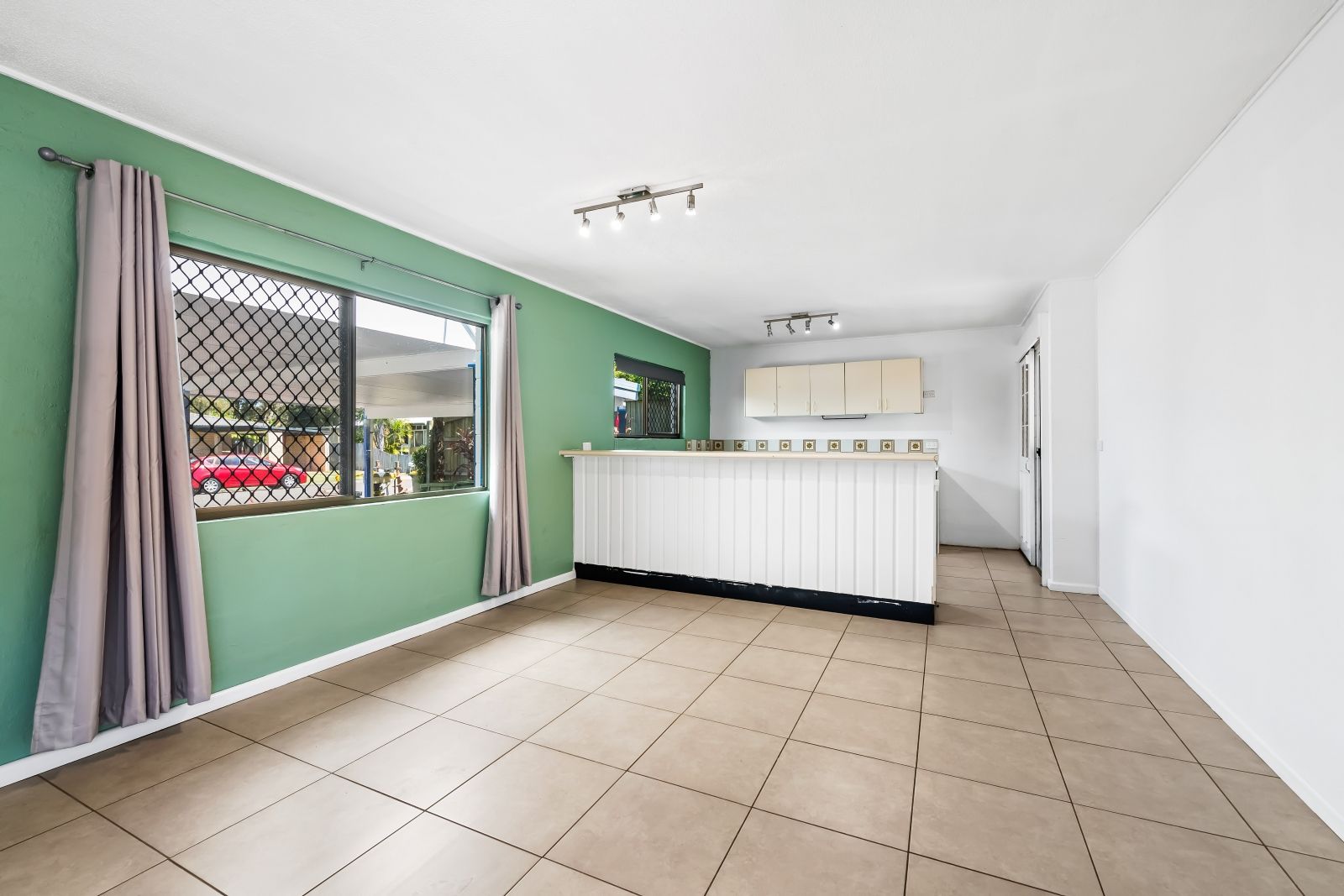 1/234 Broadwater Avenue West, Maroochydore QLD 4558, Image 2