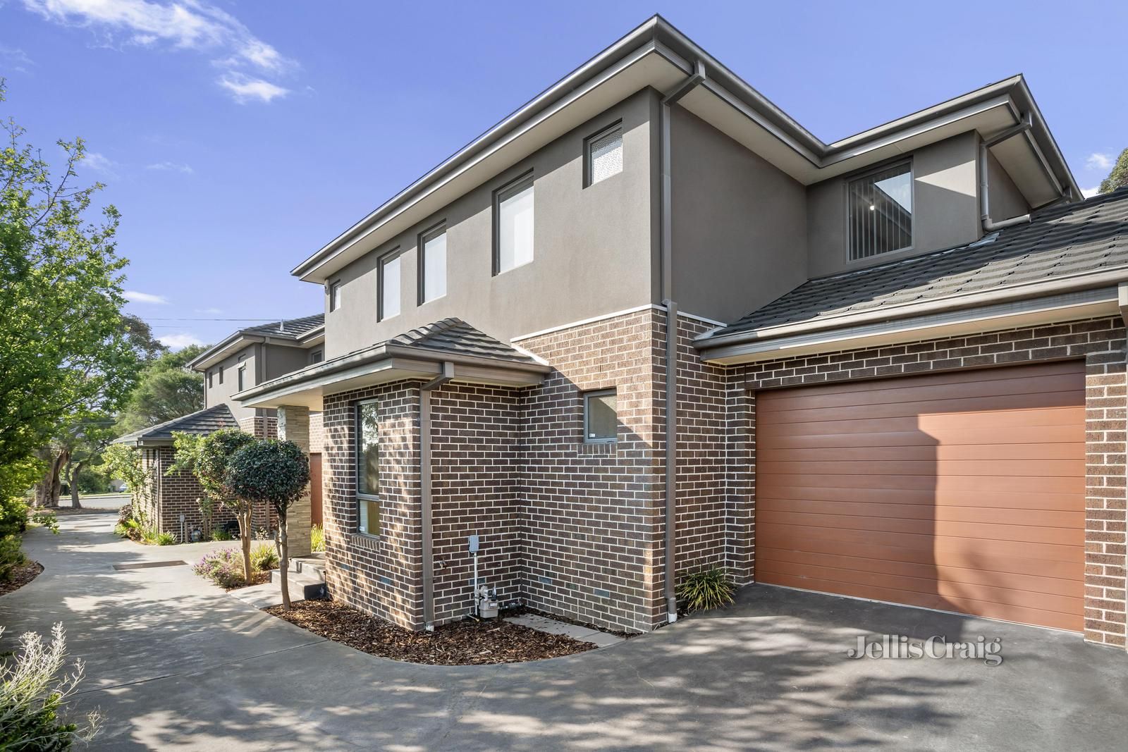 3 bedrooms Townhouse in 2/80 Maroondah Highway CROYDON VIC, 3136
