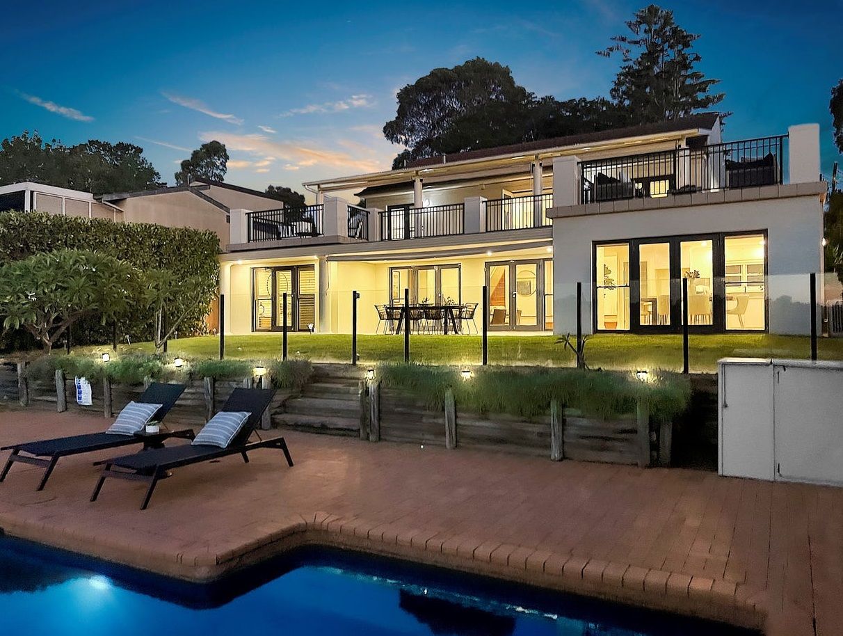 5 bedrooms House in 156 Tryon Road EAST LINDFIELD NSW, 2070