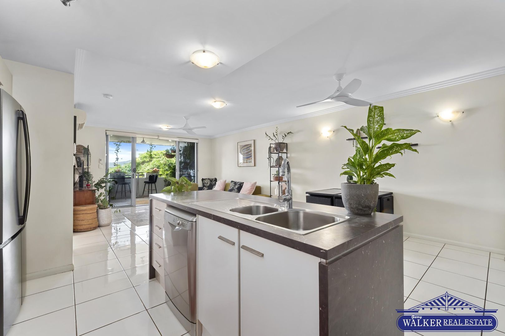 48/9-15 Mclean Street, Cairns North QLD 4870, Image 2