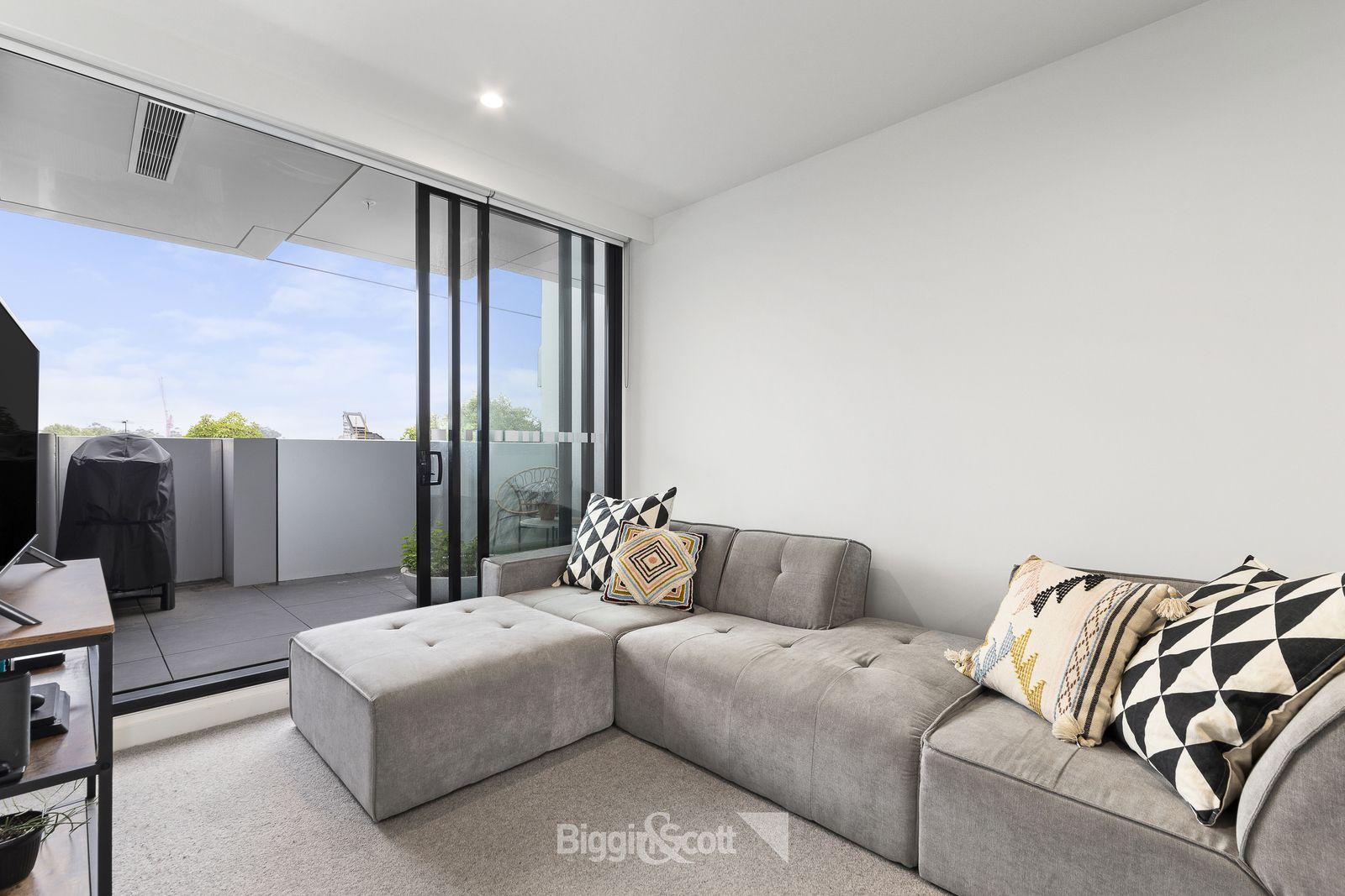 209/360 Burnley Street, Richmond VIC 3121, Image 2