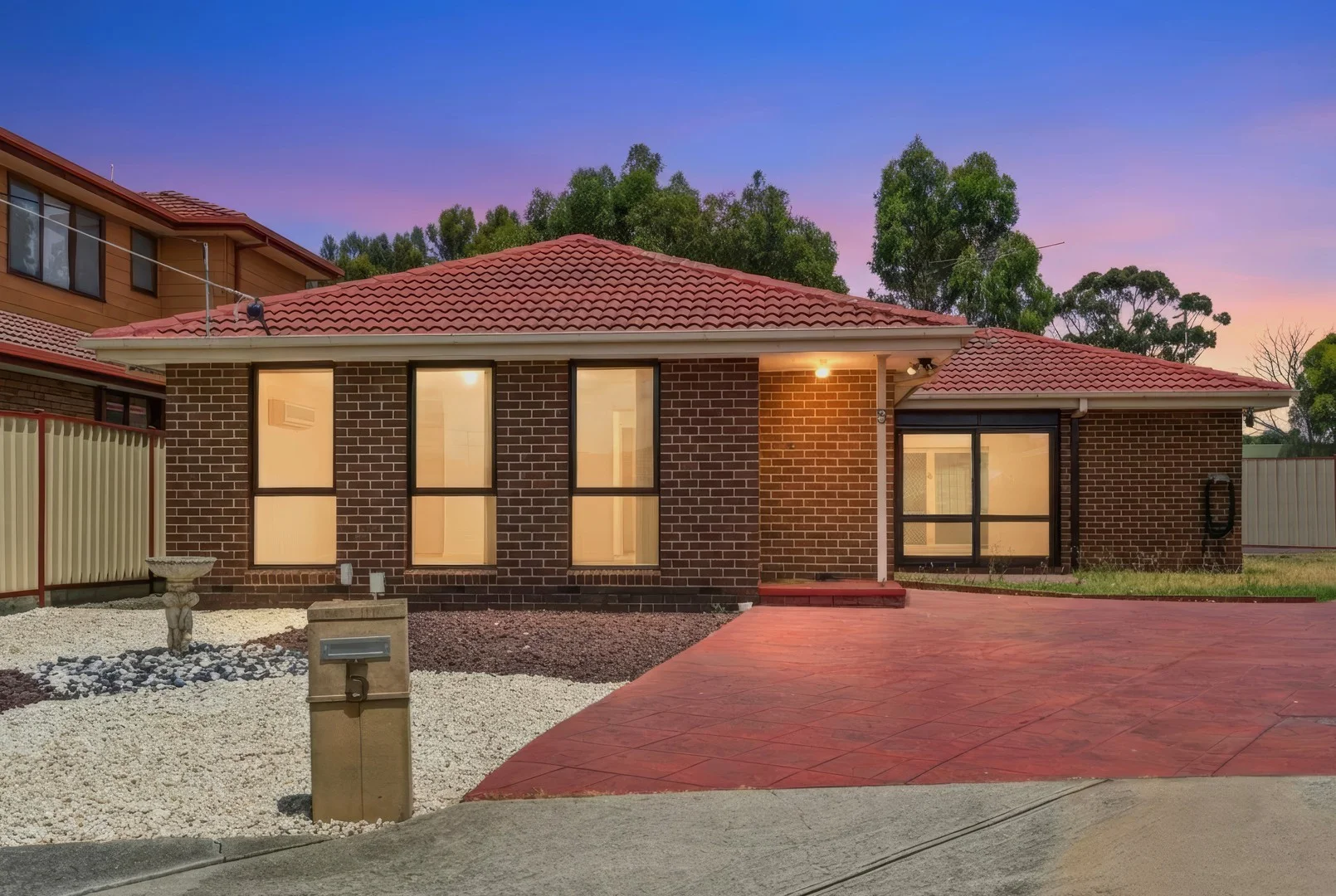 5 Joel Pl, Gladstone Park VIC 3043