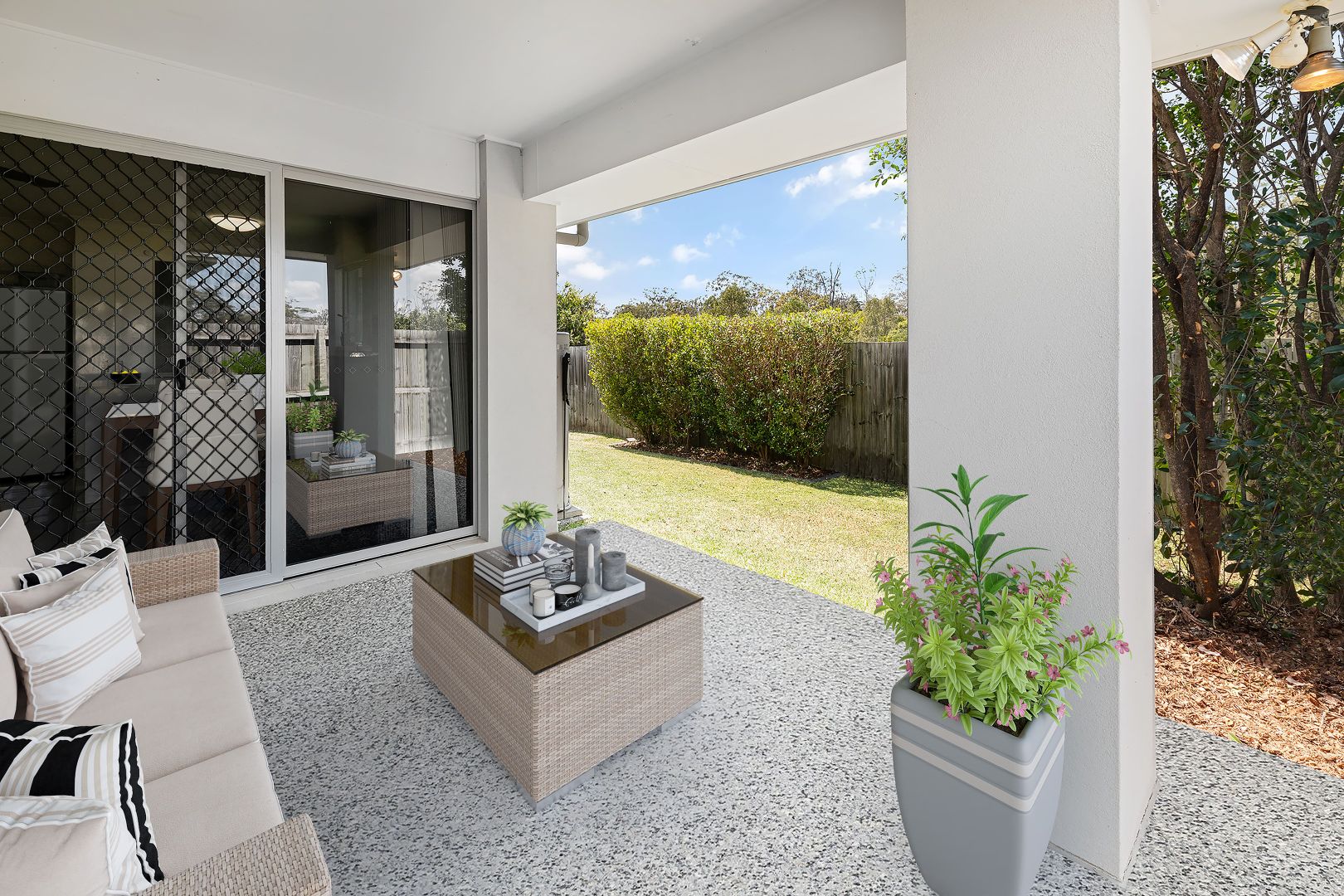 2/25 Alessandra Circuit, Coomera QLD 4209, Image 2