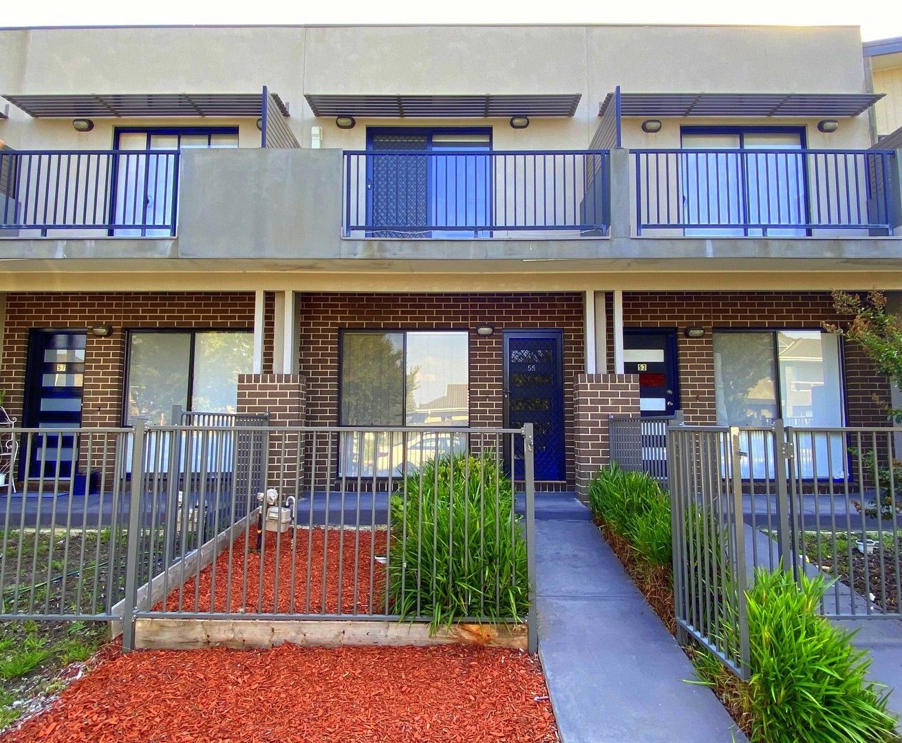 2 bedrooms Townhouse in 55 Valiant Crescent CRAIGIEBURN VIC, 3064
