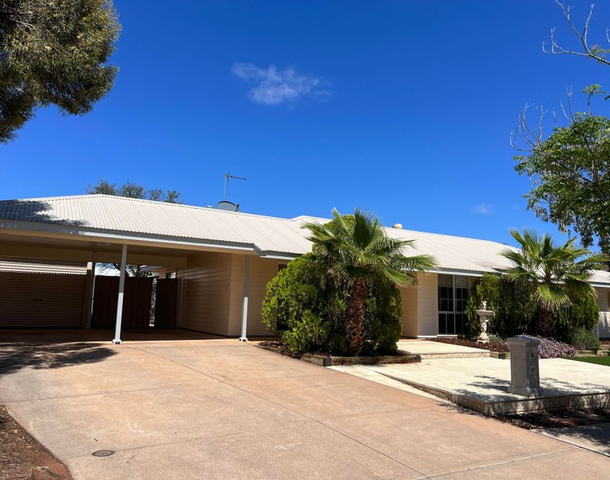 2 Bolami Street, Roxby Downs SA 5725