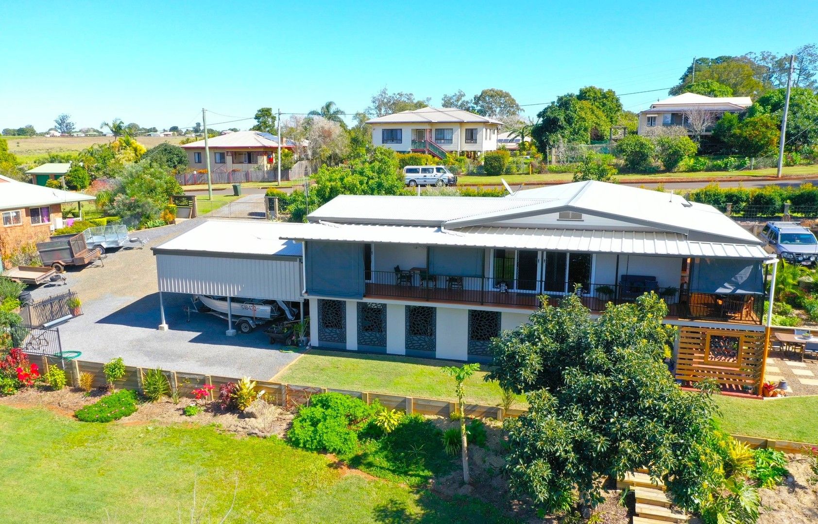 5 bedrooms House in 19 Elizabeth Street CHILDERS QLD, 4660