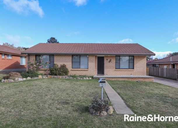 5 Willman Place, South Bathurst NSW 2795