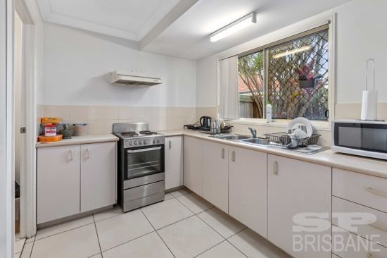 3 bedrooms Townhouse in 4/23 Allora Street WATERFORD WEST QLD, 4133
