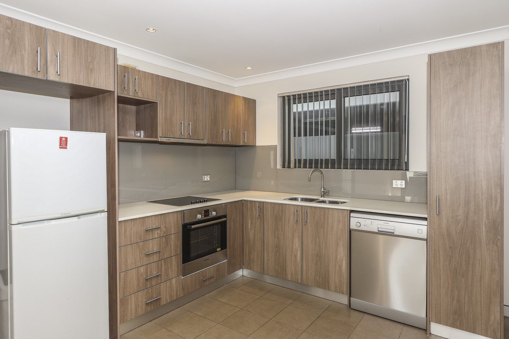 2 bedrooms Apartment / Unit / Flat in 4/2 Walsh Loop JOONDALUP WA, 6027