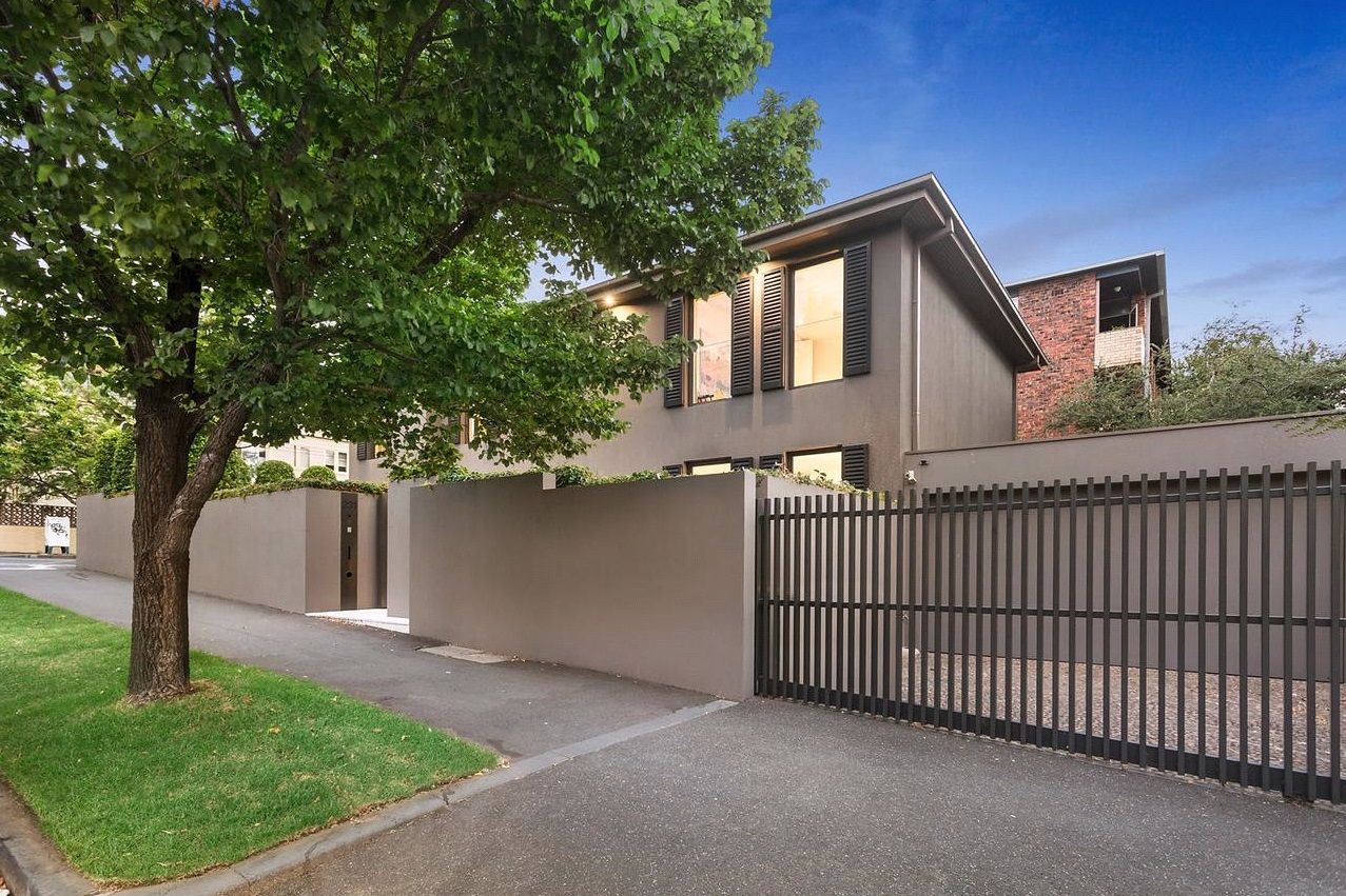 229231 Domain Road, South Yarra Property History & Address Research